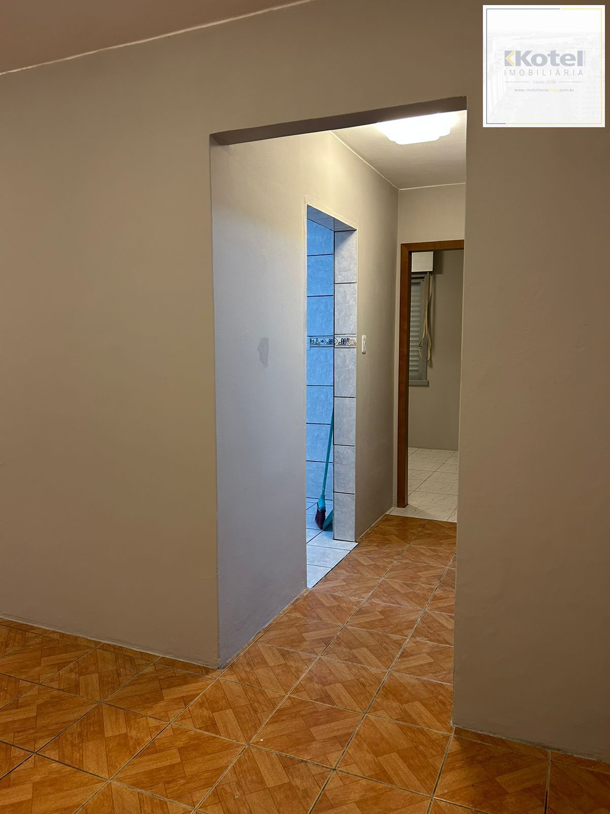 Apartamento térreo com 2 quartos e vaga de garagem no bairro Parque Dos Maias