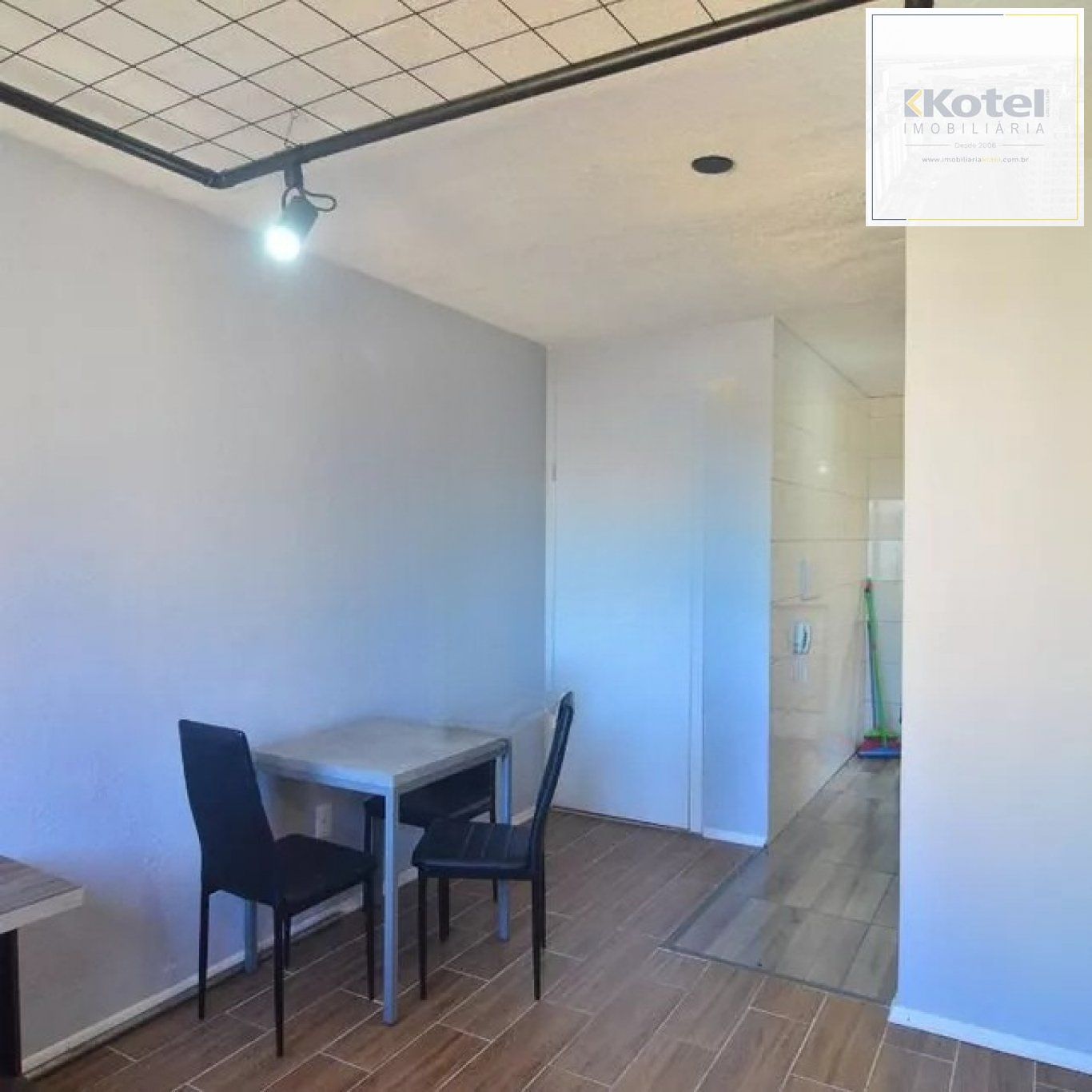 Apartamento  2 dormitórios, 1 vaga de garagem em Canoas.
