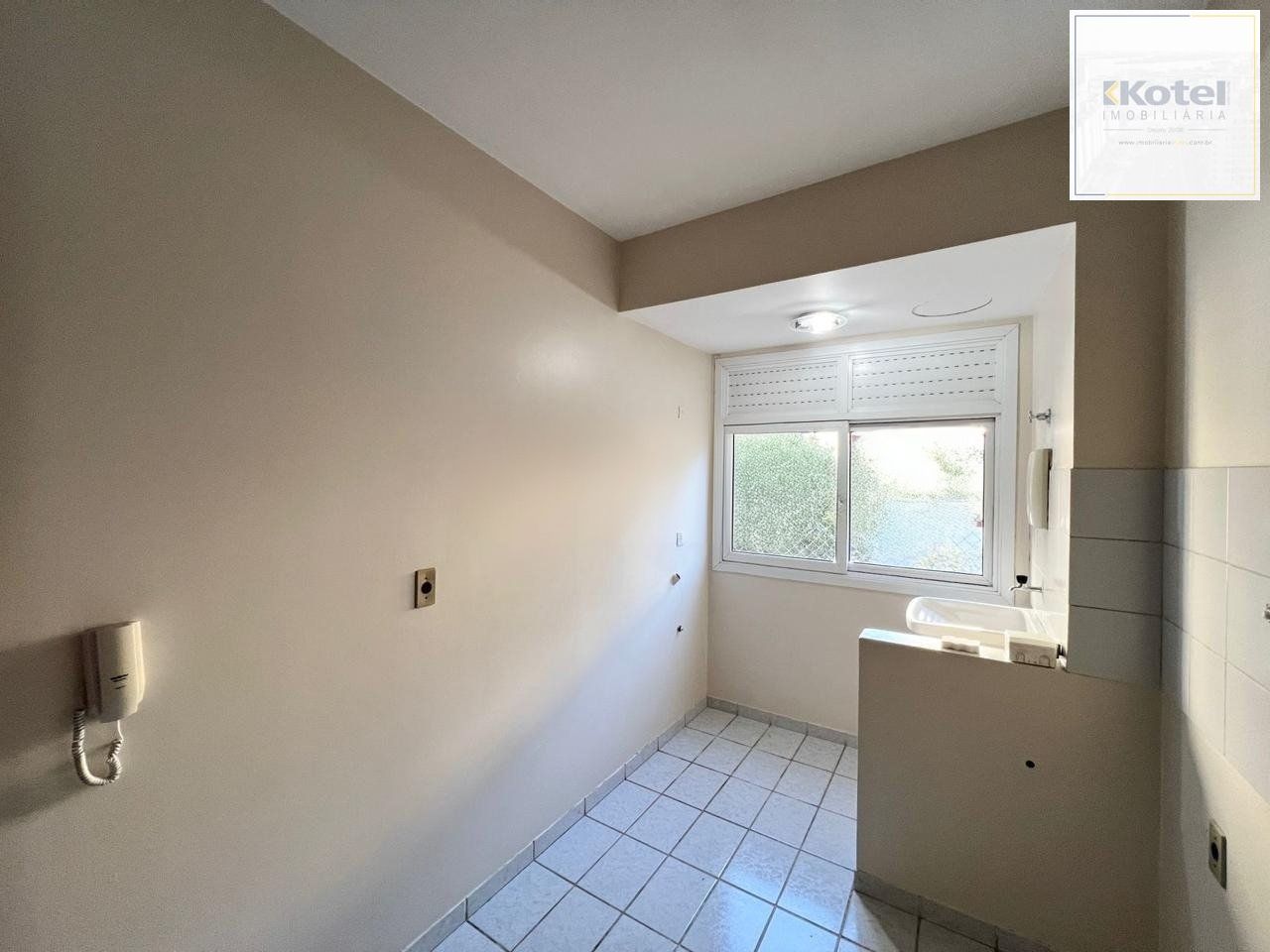 Apartamento de 2 quartos, elevador 1 vaga de garagem em Canoas.