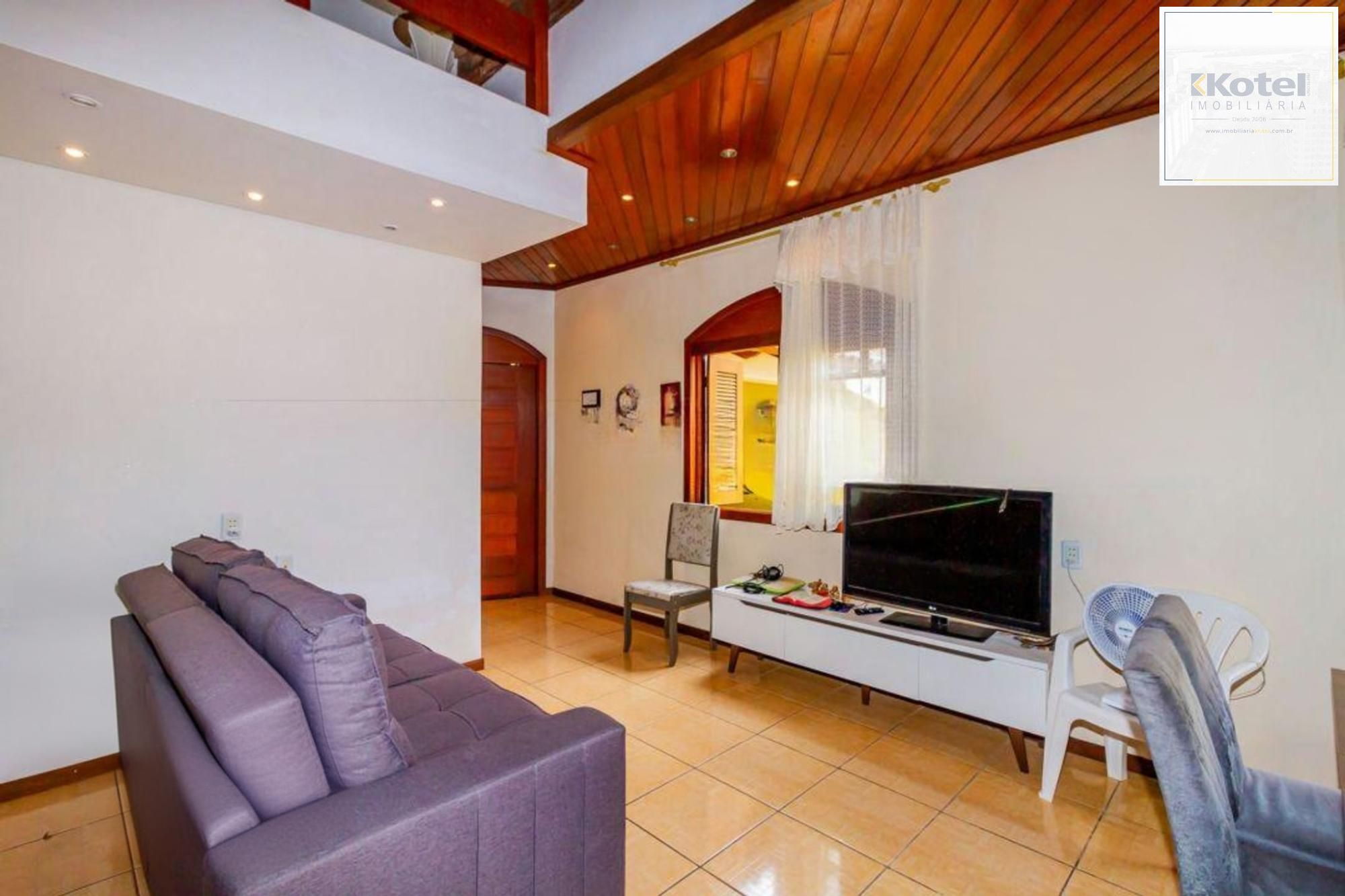 Casa com 5 quartos, 2 vagas e pátio, no Bairro Sarandí — foto 5