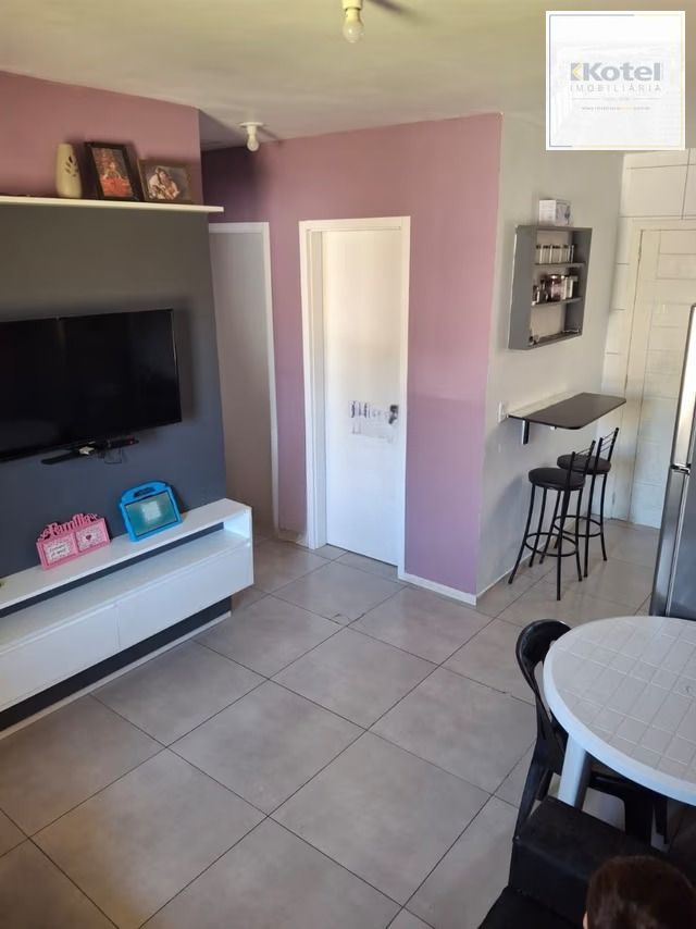 Casa em condomínio de 2 quartos, 1 vaga de garagem em Cachoeirinha.