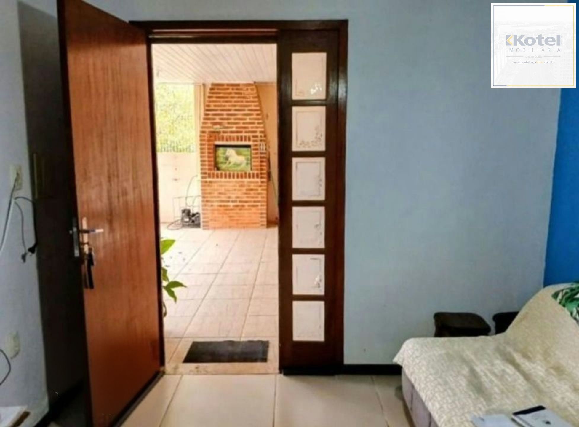 Casa de 4 Dormitórios e 2 vagas de Garagem em Gravataí.