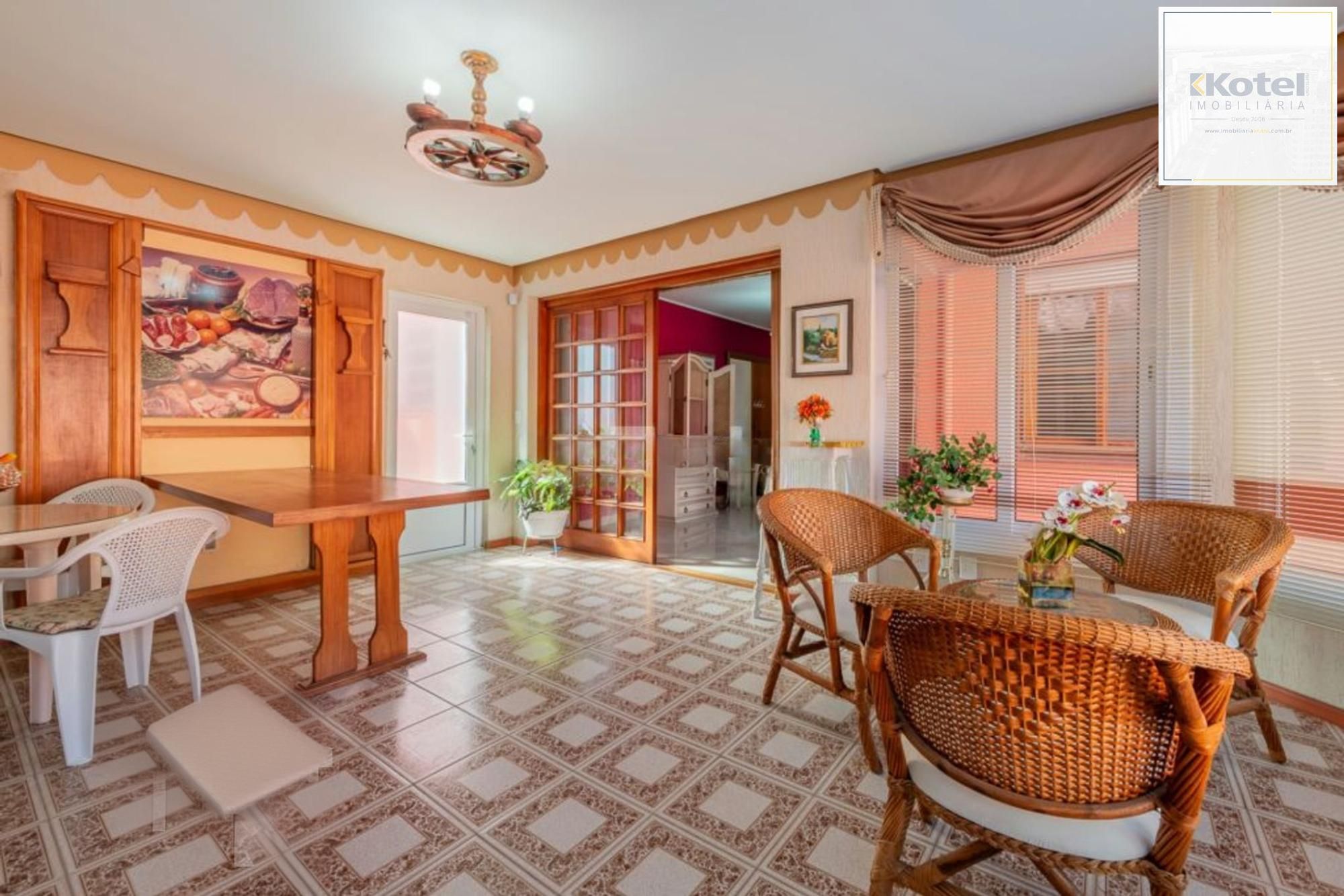 Casa com 3 dormitórios,1 suíte, 4 banheiros e 4 vagas, 203m² no Jardim Itu. — foto 3