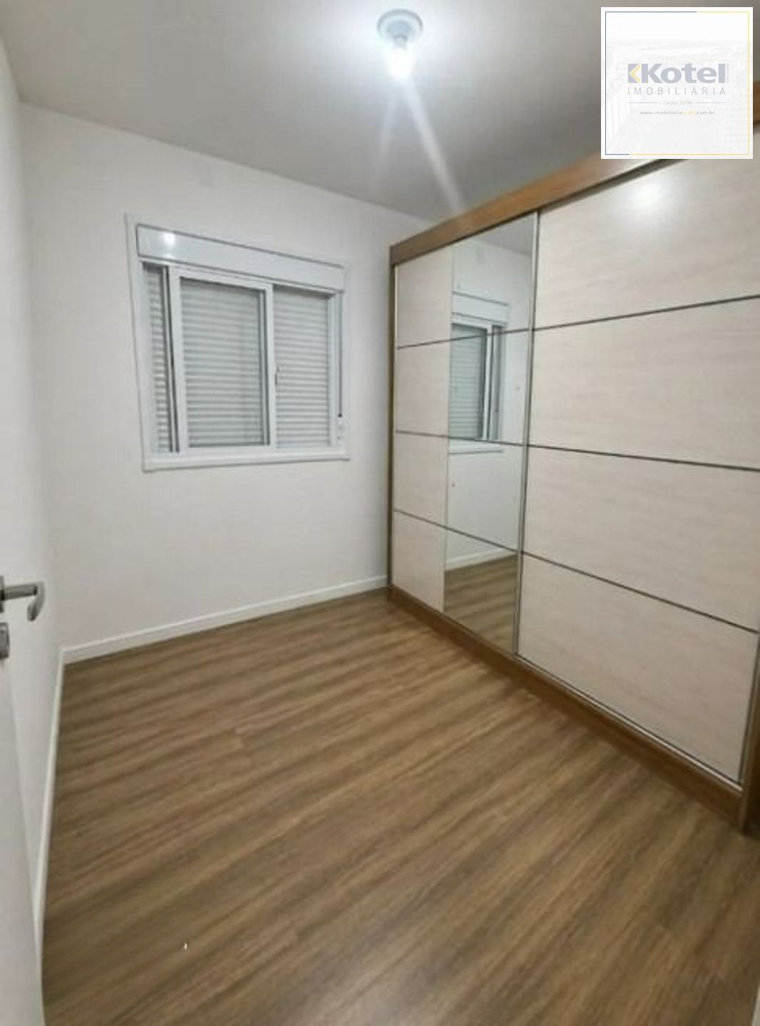 Apartamento de 2 dormitórios, piscina e 1 vaga de garagem em Canoas.