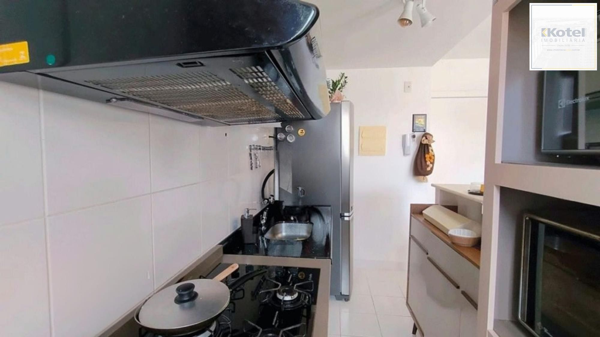 Apartamento de 3 quartos, suíte, elevador e 1 vaga no bairro Vila Ipiranga.