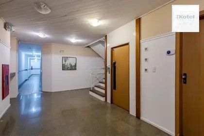 Sala Comercial, 1 sala, à venda, 60 m², Moinhos de Vento - Porto Alegre — foto 2
