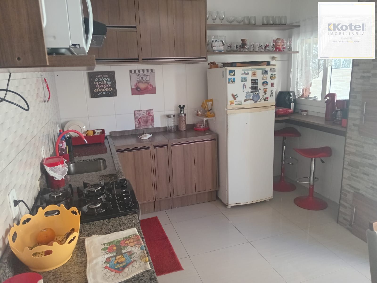 Casa em Condomínio com 2 Suítes e Sótão no Bairro Vila Nova — foto 5