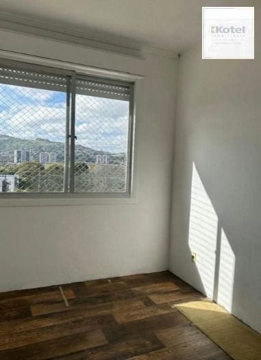 Apartamento de 2 quartos, elevador no bairro Partenon.