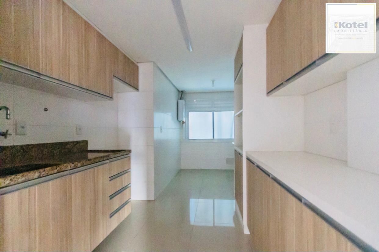 Apartamento de 2 dormitórios, 2 vagas e elevador no  bairro Passo da Areia — foto 3