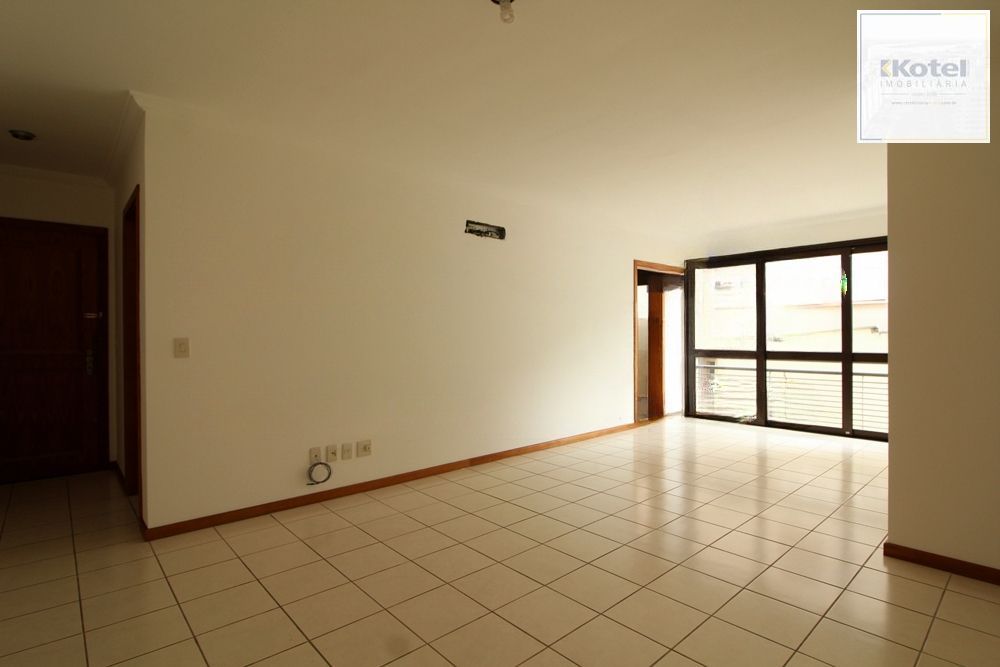 Apartamento com 2 quartos, 1 suíte e 1 vaga e elevador no Bairro Bom Fim. — foto 3