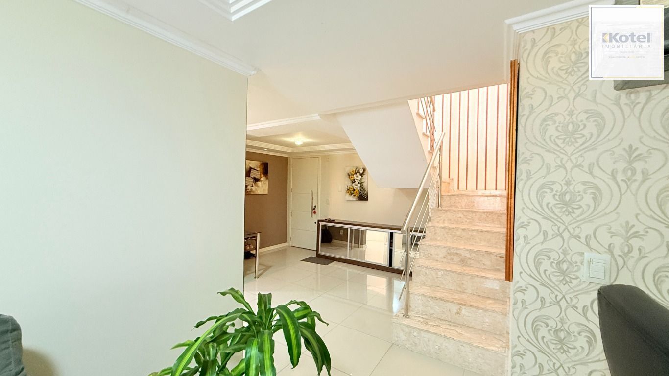 Apartamento de 3 dormitórios e 2 vagas de garagem em cachoeirinha.