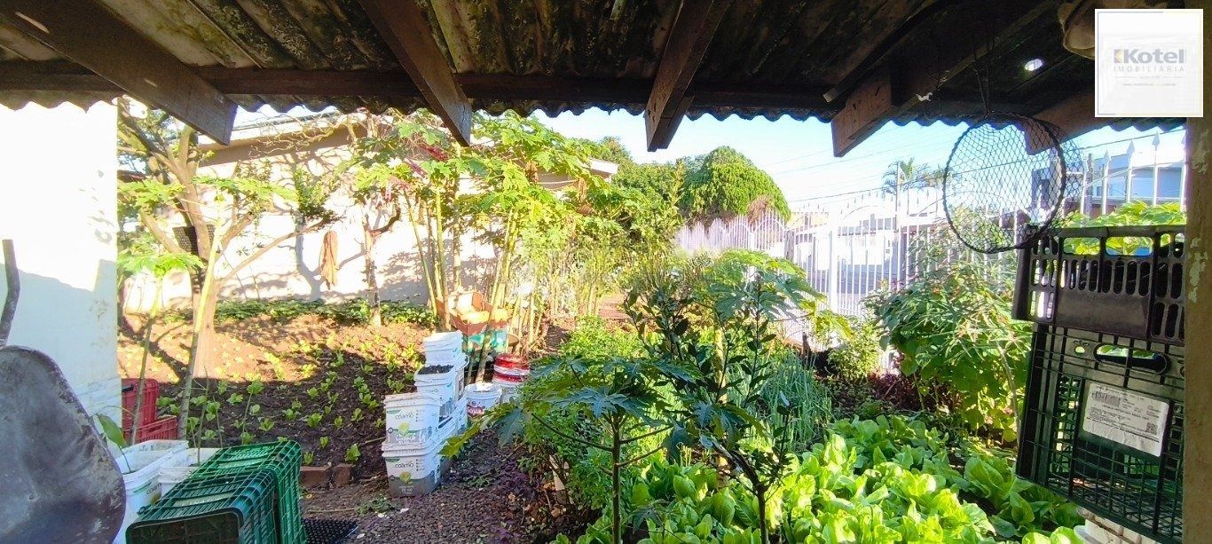 Casa de 456m² com 6 dormitórios em Canoas