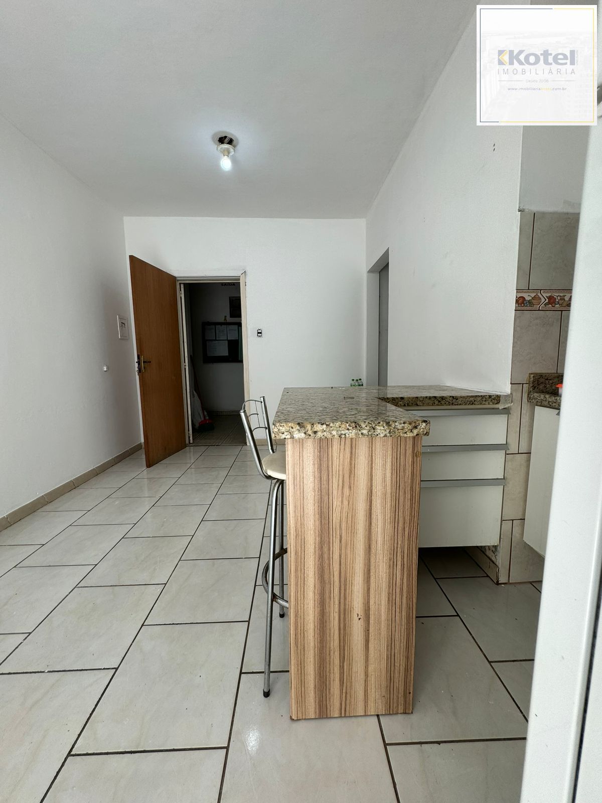 Apartamento térreo com 1 quarto no Bairro Santa Cecília/Bom Fim