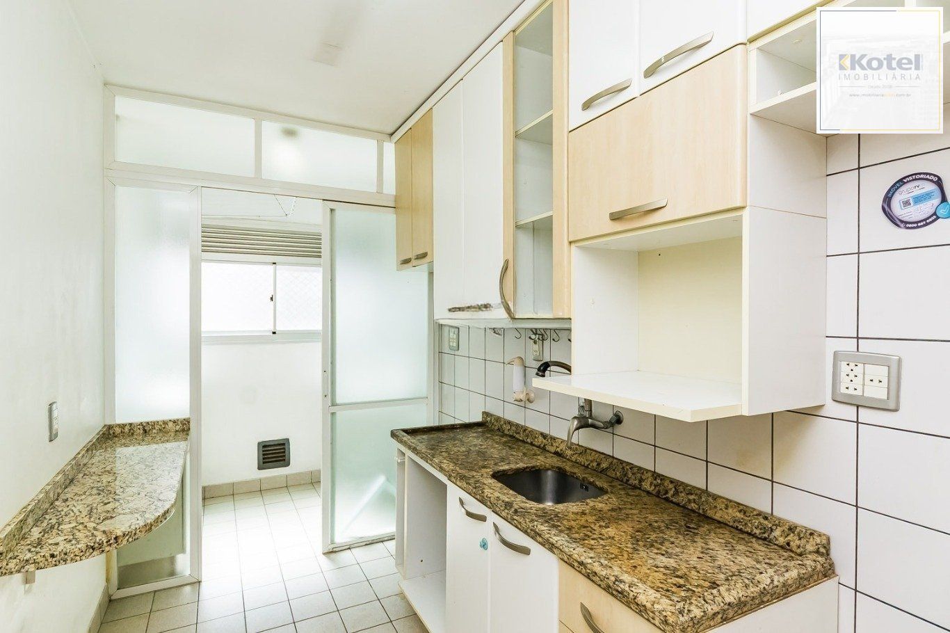 Apartamento de 2 dormitórios, elevador,1vaga de garagem, no Bairro Sarandi POA. — foto 5