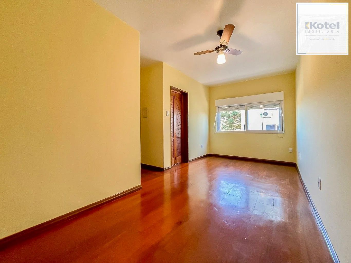 Apartamento no último andar com 1 dormitório 46m2 Bairro Cristal BarraShopping — foto 5