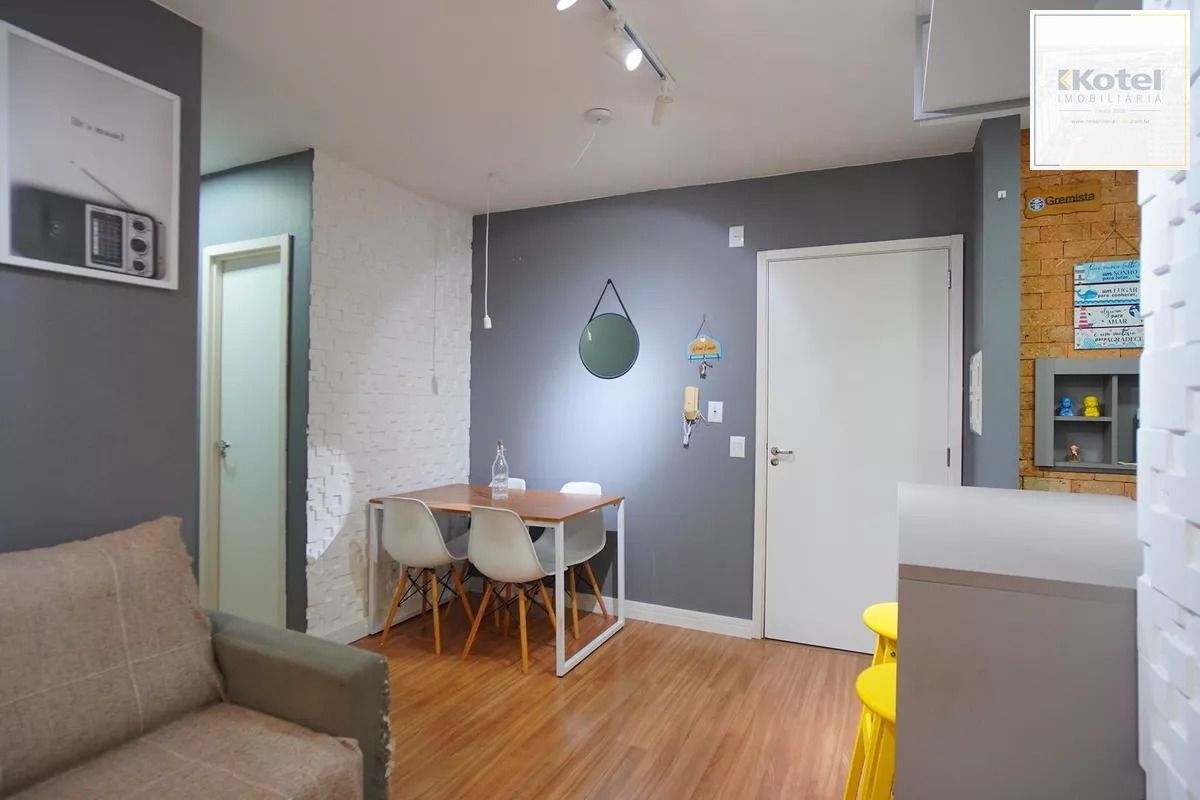 Apartamento 2 dormitórios suíte, elevador, infra e vaga coberta na Farrapos