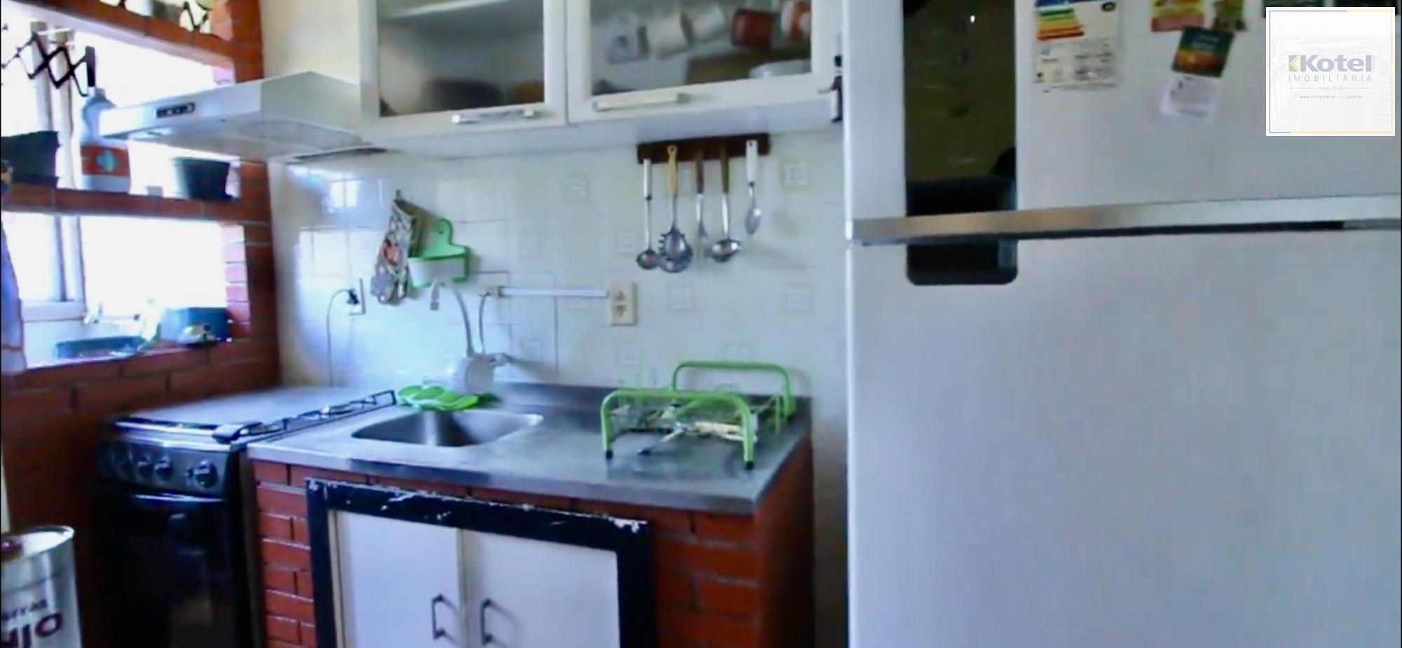 Apartamento de 2 dormitórios Segundo andar Bairro Camaqua em Porto Alegre — foto 3