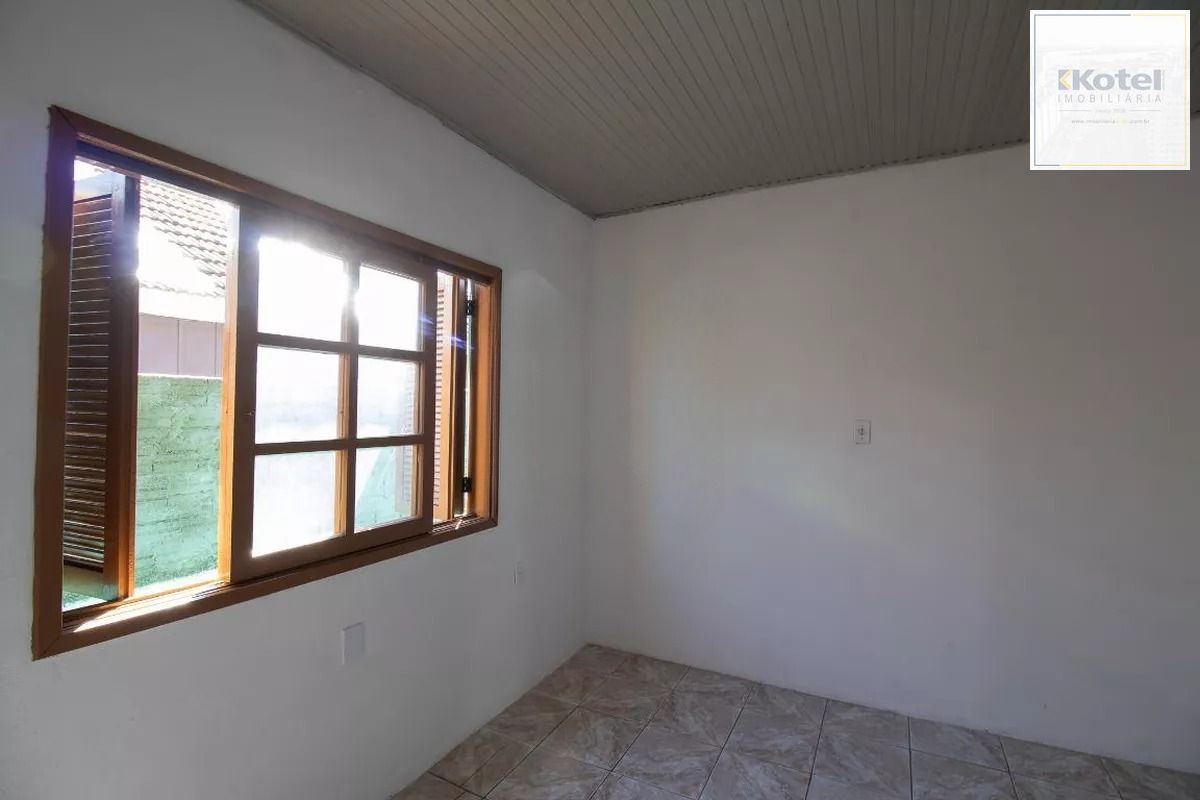 Casa 300m² à Venda na Vila Ipiranga . 2 Quartos, 2 Vagas, Salão e Churrasqueira