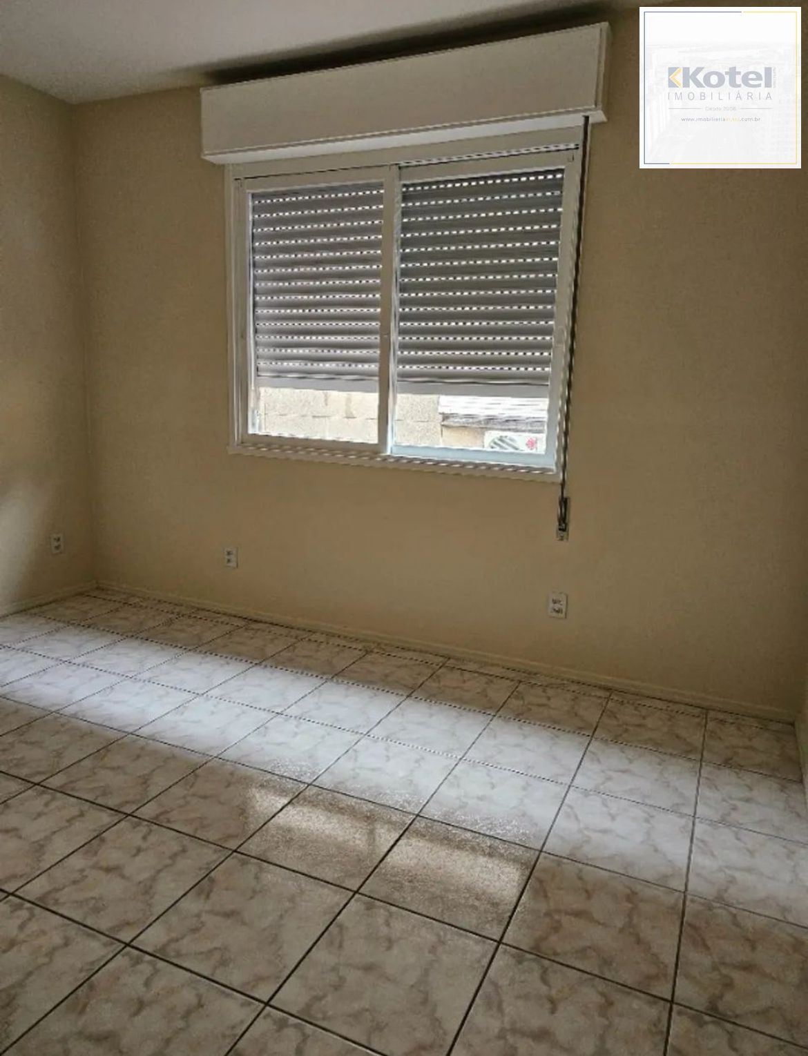 APARTAMENTO, 2 DORMITÓRIOS NO BAIRRO AZENHA EM PORTO ALEGRE PARA COMPRAR — foto 2