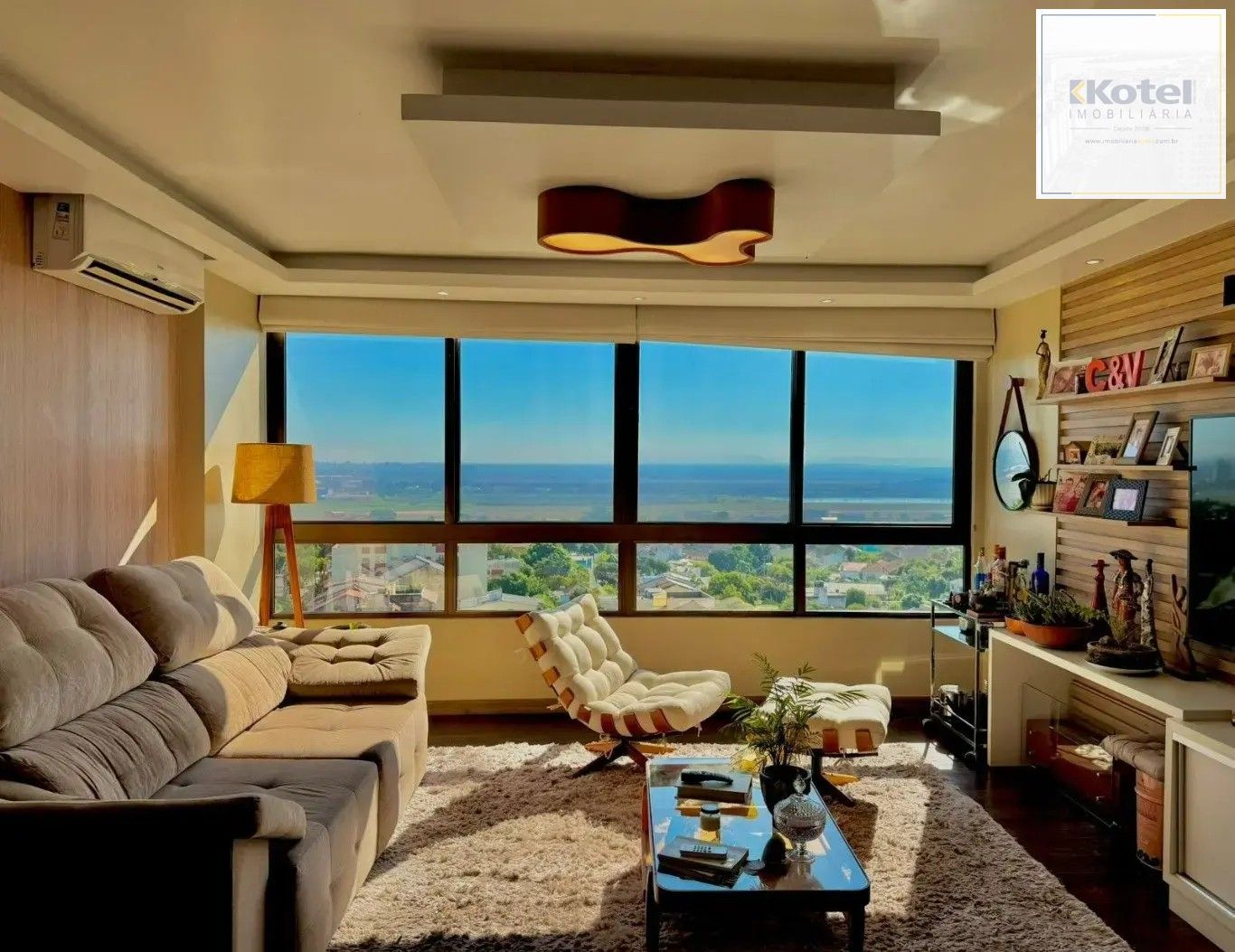 Apartamento mobiliado à venda no Cristo Redentor