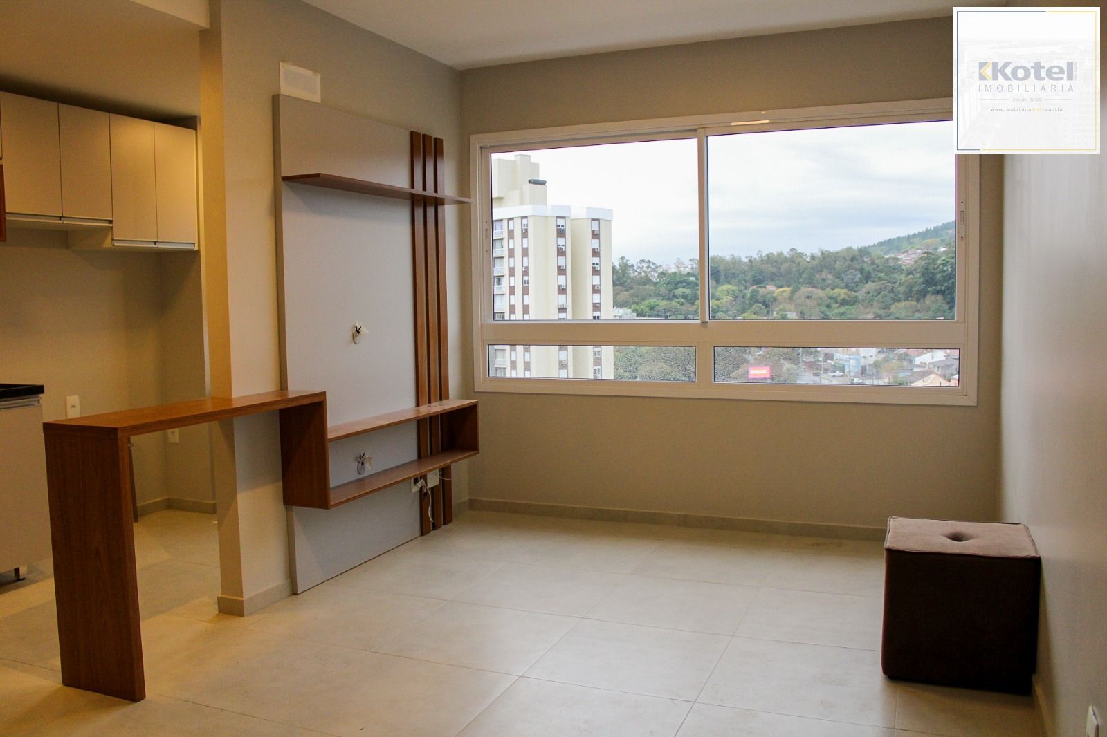 Apartamento 02 dormitórios com 01 suíte e 01 vaga de garagem escriturada — foto 2