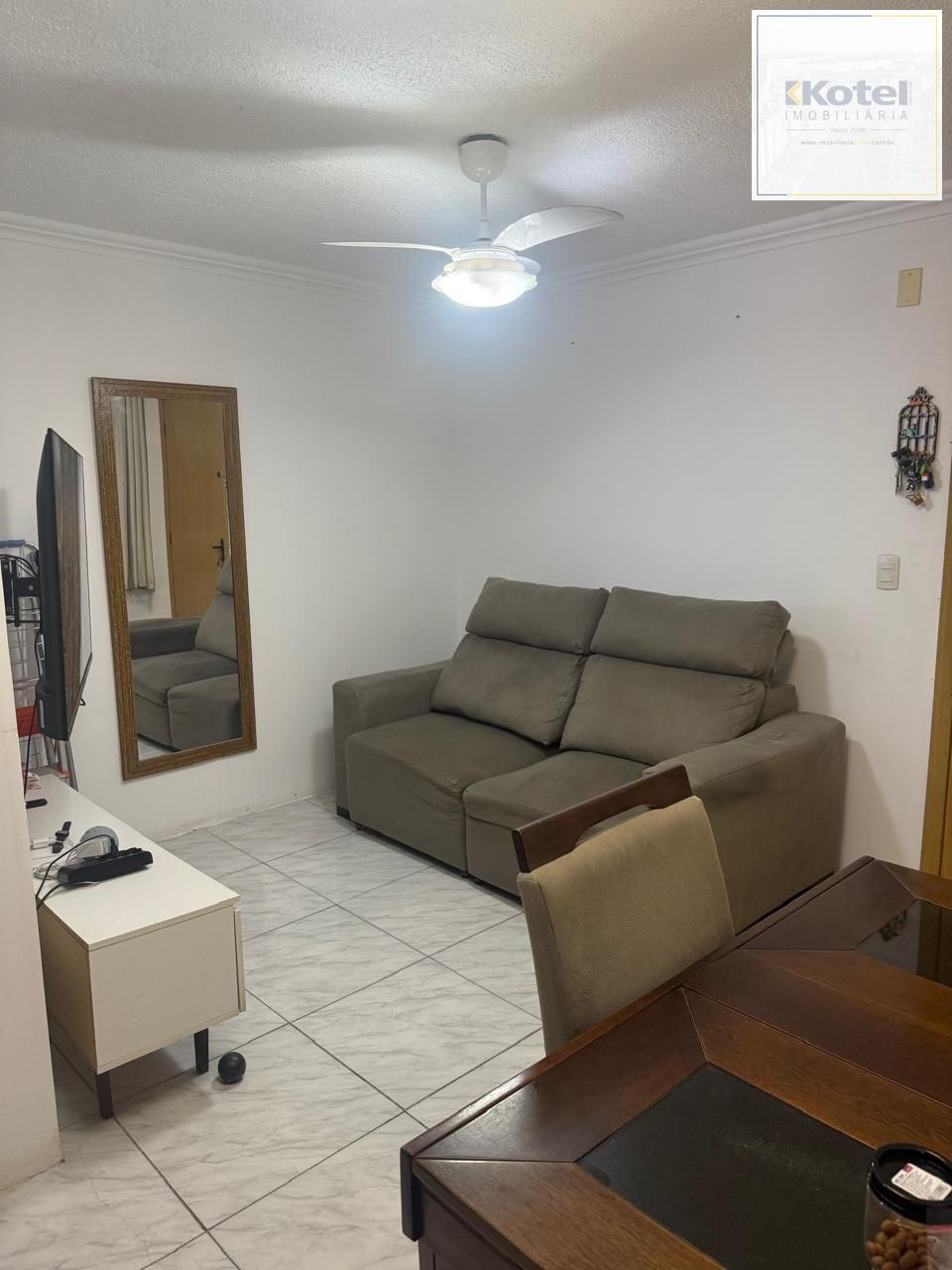 Apartamento 02 dormitórios com vaga rotativa.