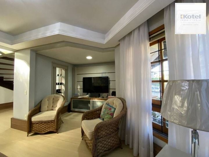Casa-  Sobrado 3 dormitórios à venda no Bairro Vila Ipiranga.