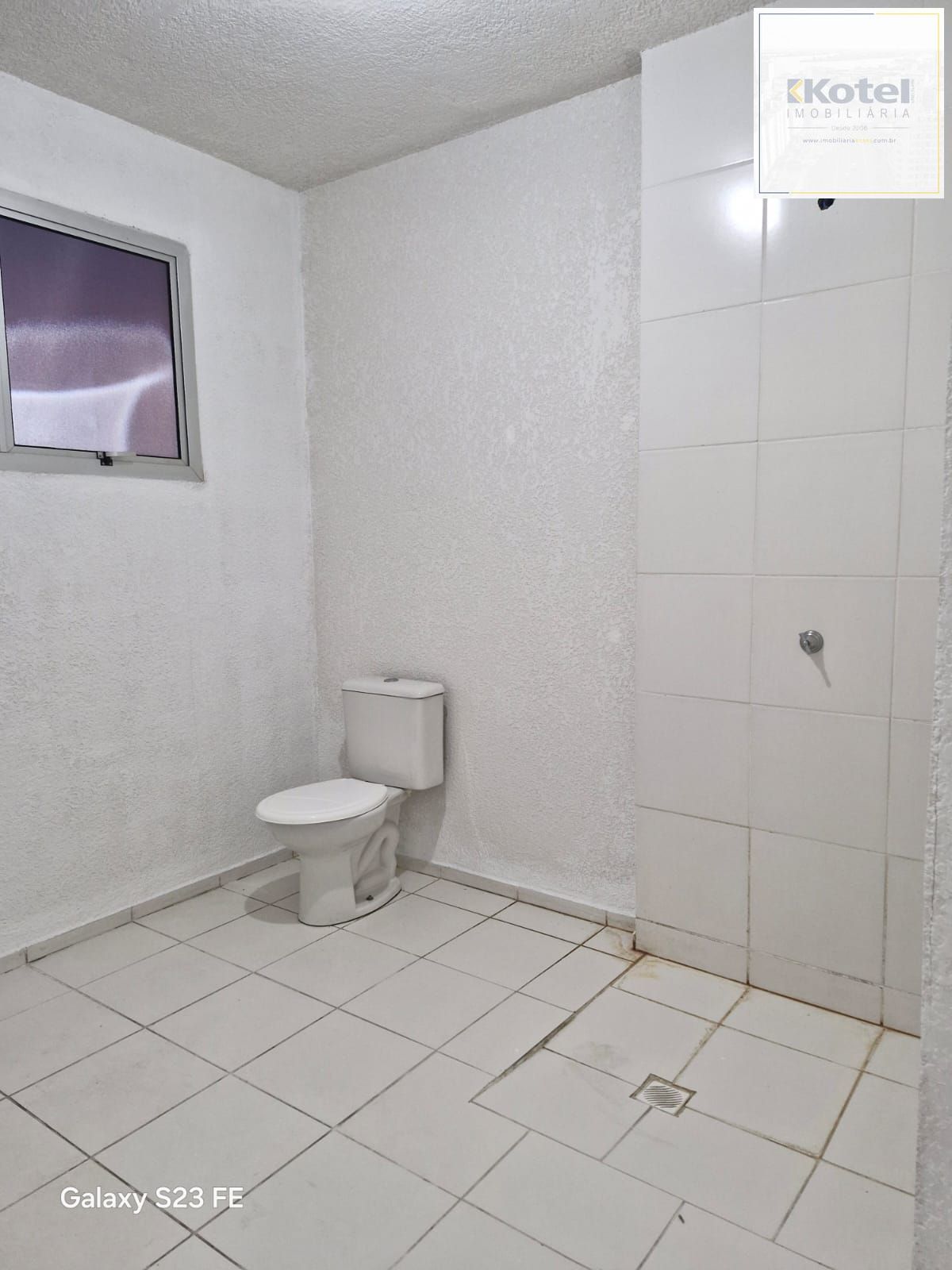Apartamento térreo com 01 dormitório  e uma vaga rotativa