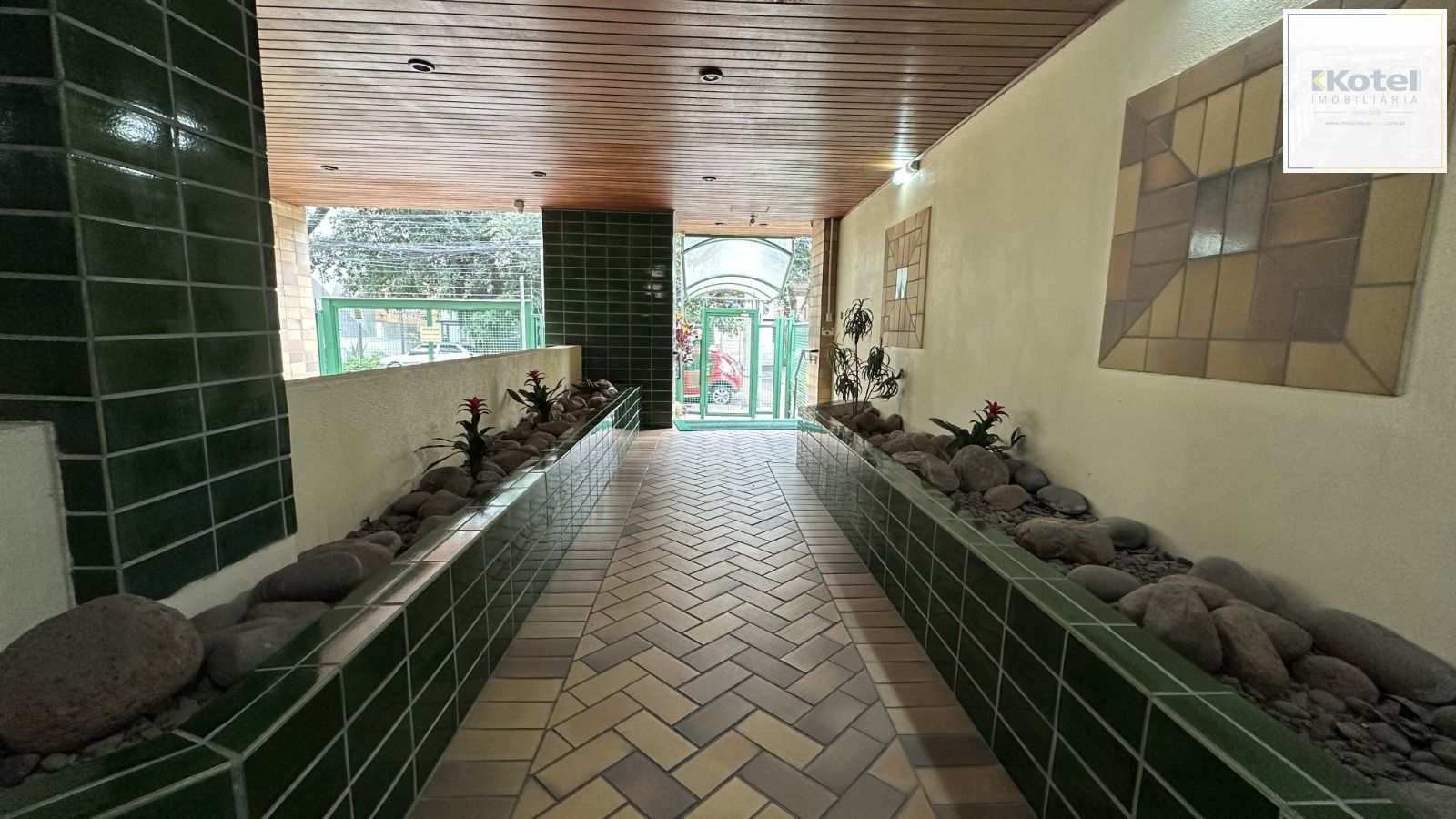 Sala comercial próximo ao hospital HPS e UFRGS