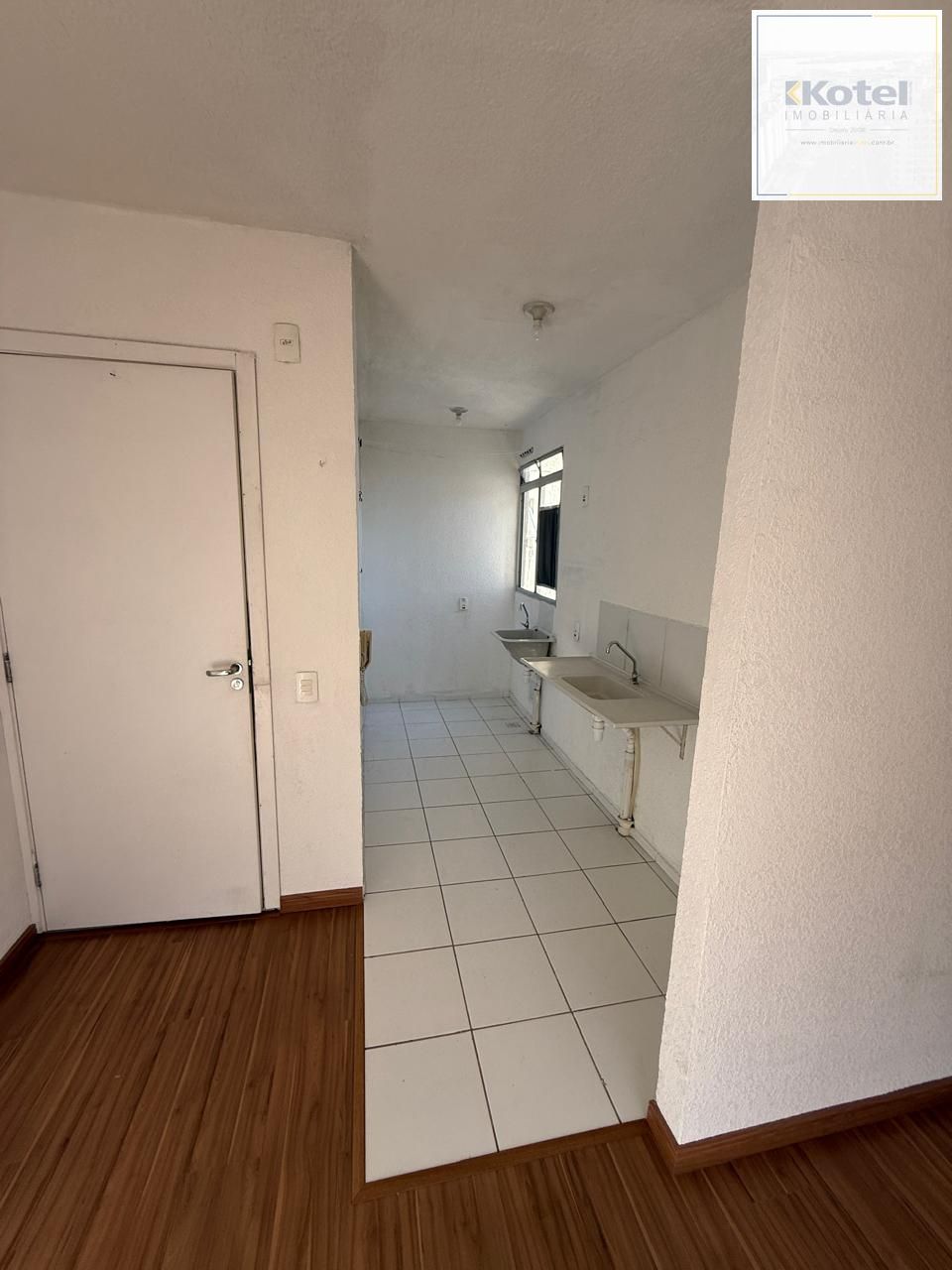 Apartamento com 02 dormitórios com vaga. Aceita venda assistida