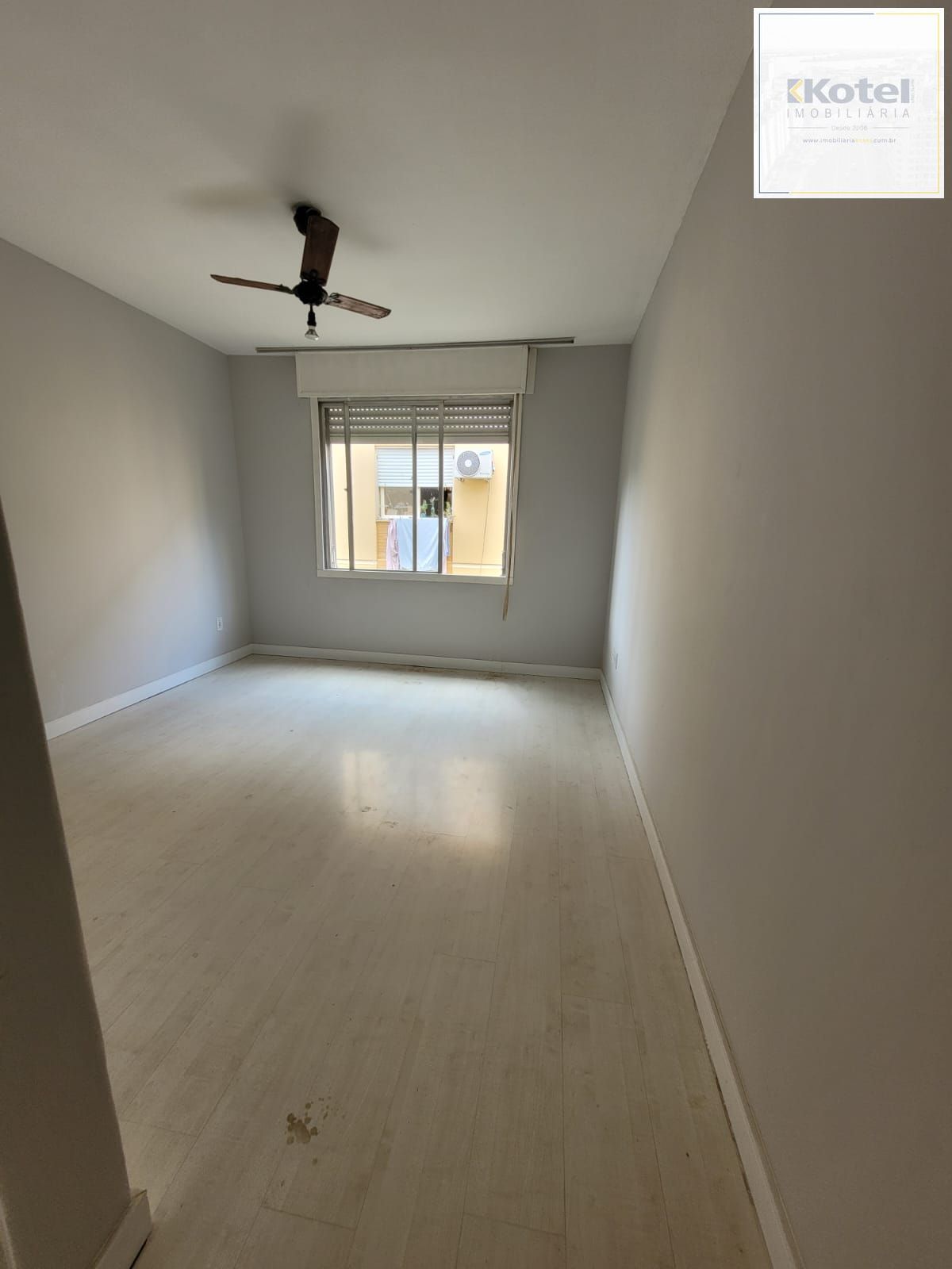 Vende apartamento de 2 dormitórios no Passo da Areia, condomínio ao lado do Conceição — foto 3