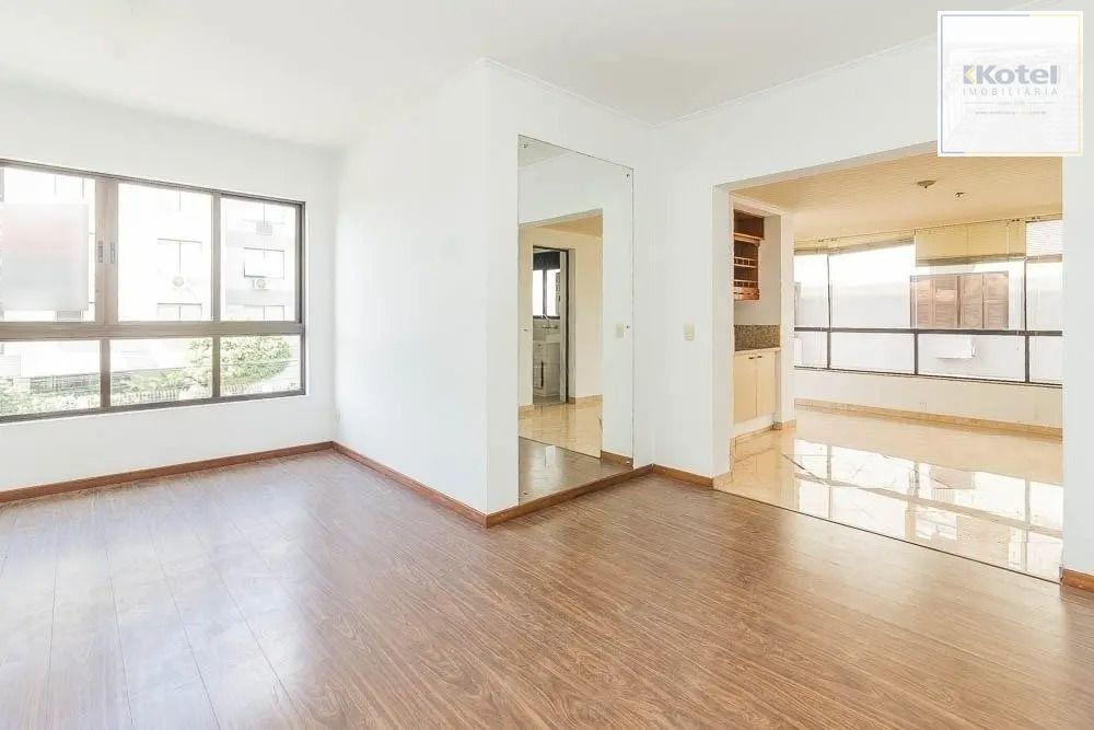 Apartamento 03 dormitórios com 01 suíte com 02 vagas escrituradas no Bairro Lindoia
