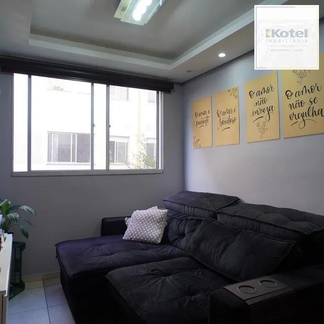 Apartamento com 02 dormitórios com 01 vaga de garagem