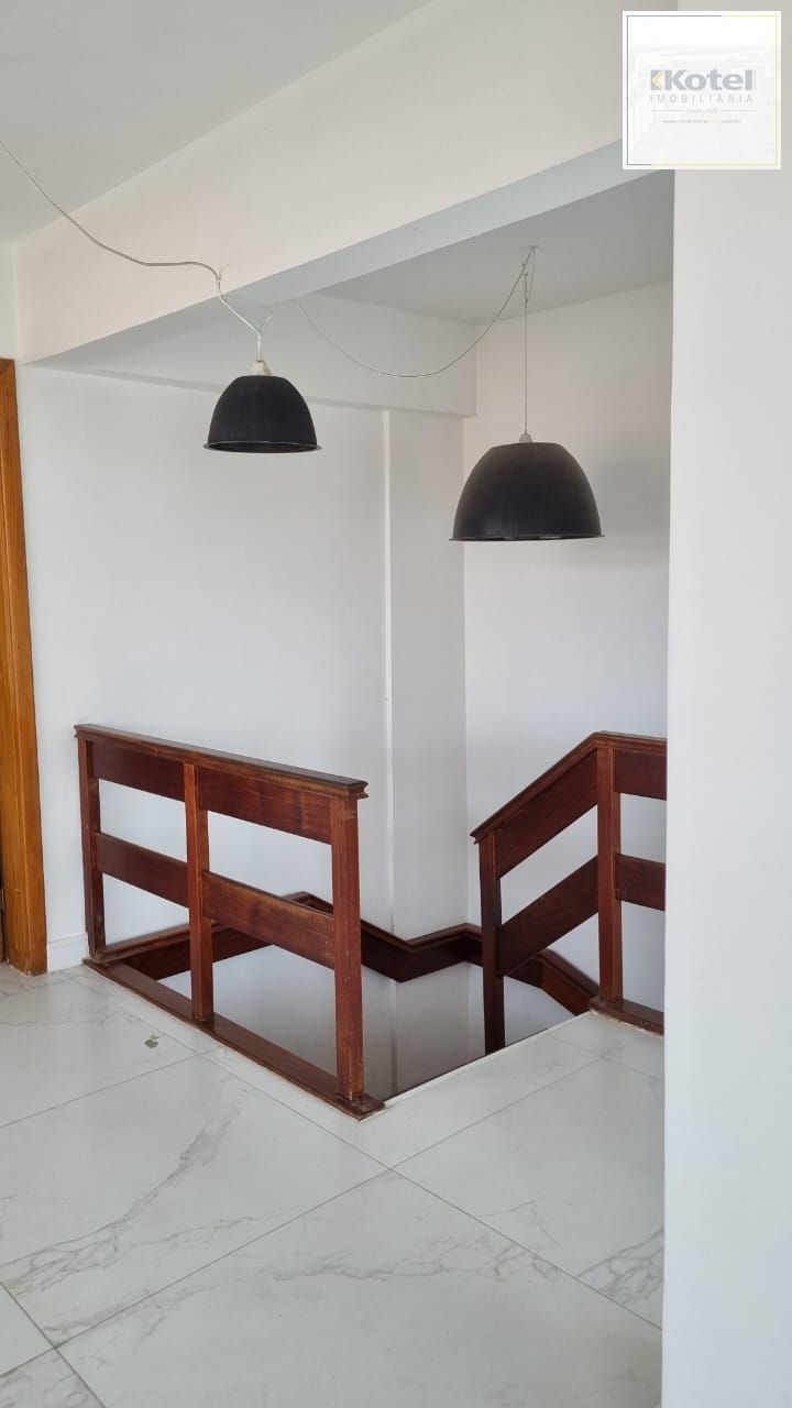 Cobertura com 02 dormitórios com vaga de garagem escriturada