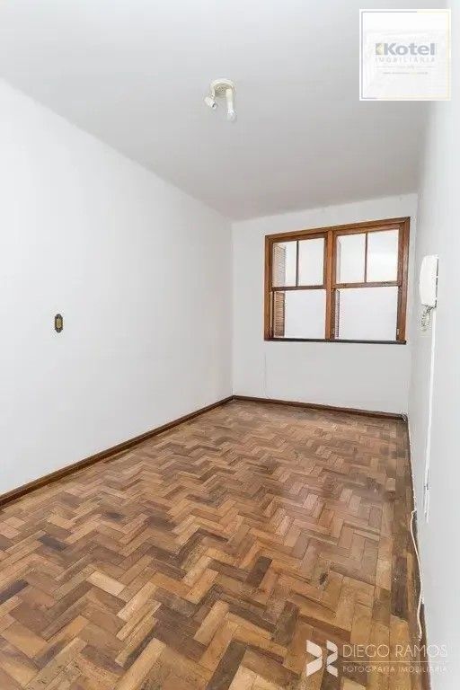 Apartamento 02 dormitórios térreo no Bairro Rio Branco