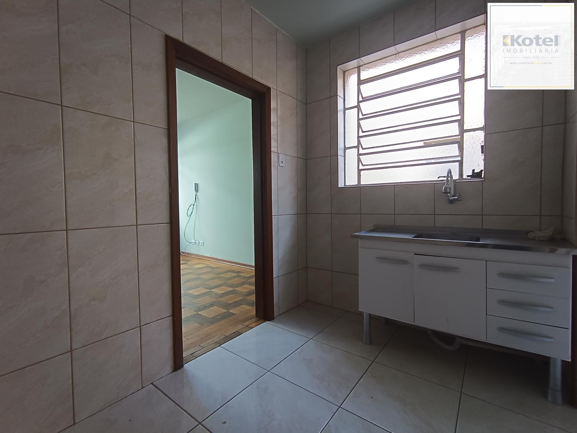 Apartamento com 01 dormitório com garagem
