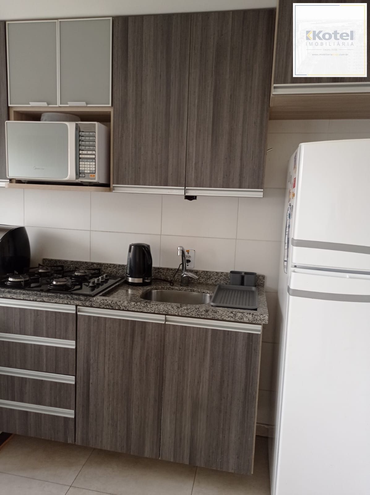 Apartamento com 03 dormitórios sendo 01 suíte com 01 vaga de garagem — foto 4