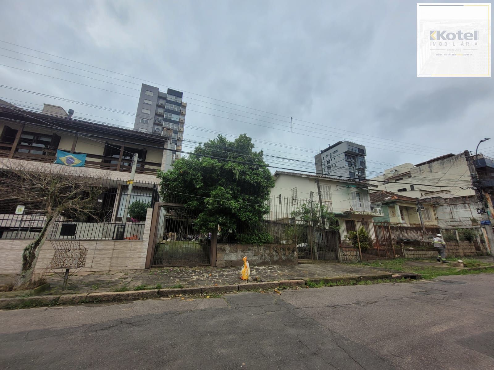 Terreno com 330 m2