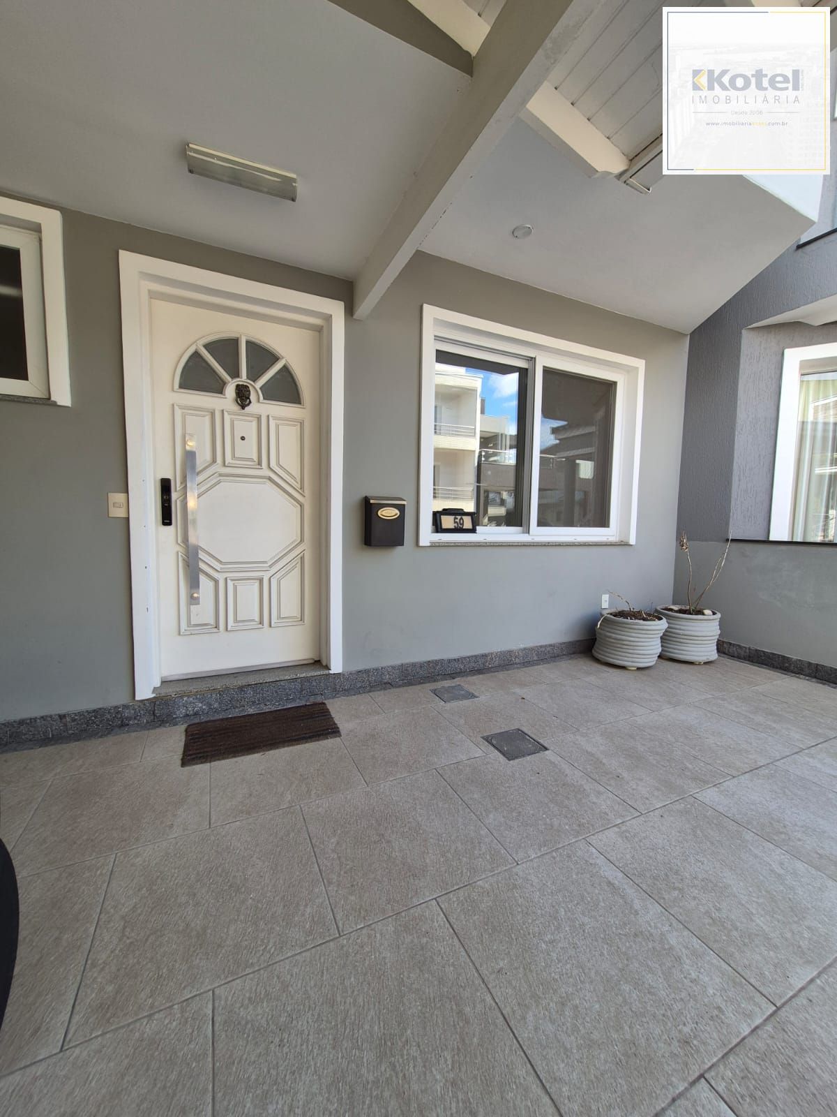 CASA EM CONDOMINIO FECHADO