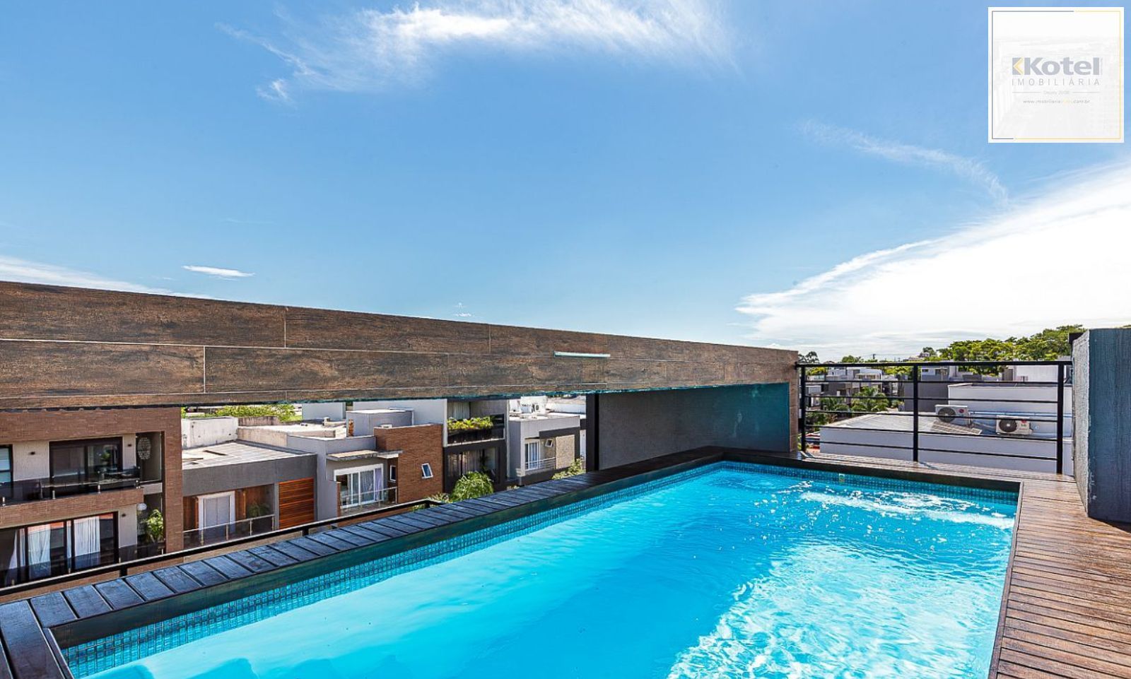 CASA 4 DORMITÓRIOS E TERRAÇO RESERVA ECOVILLE