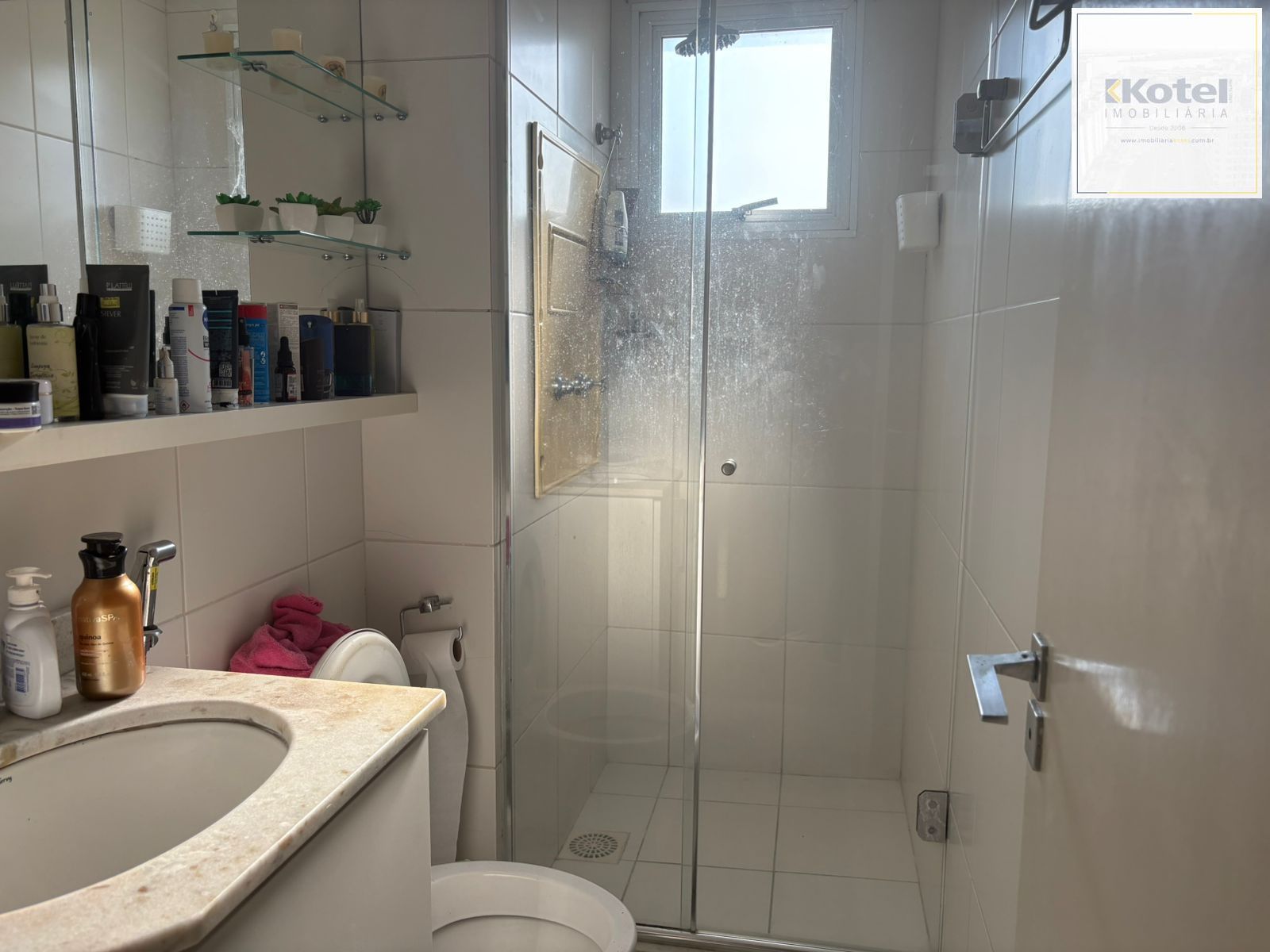 Apartamento 1 dormitório com vaga dupla de garagem coberta no centro de Canoas