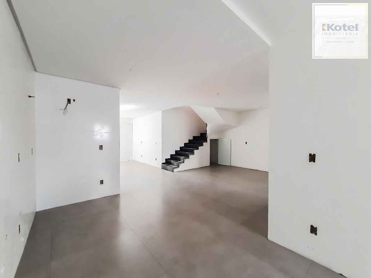 Casa em condomínio 4 D, sendo 1 dormitório, 168 m², garagem coberta — foto 4