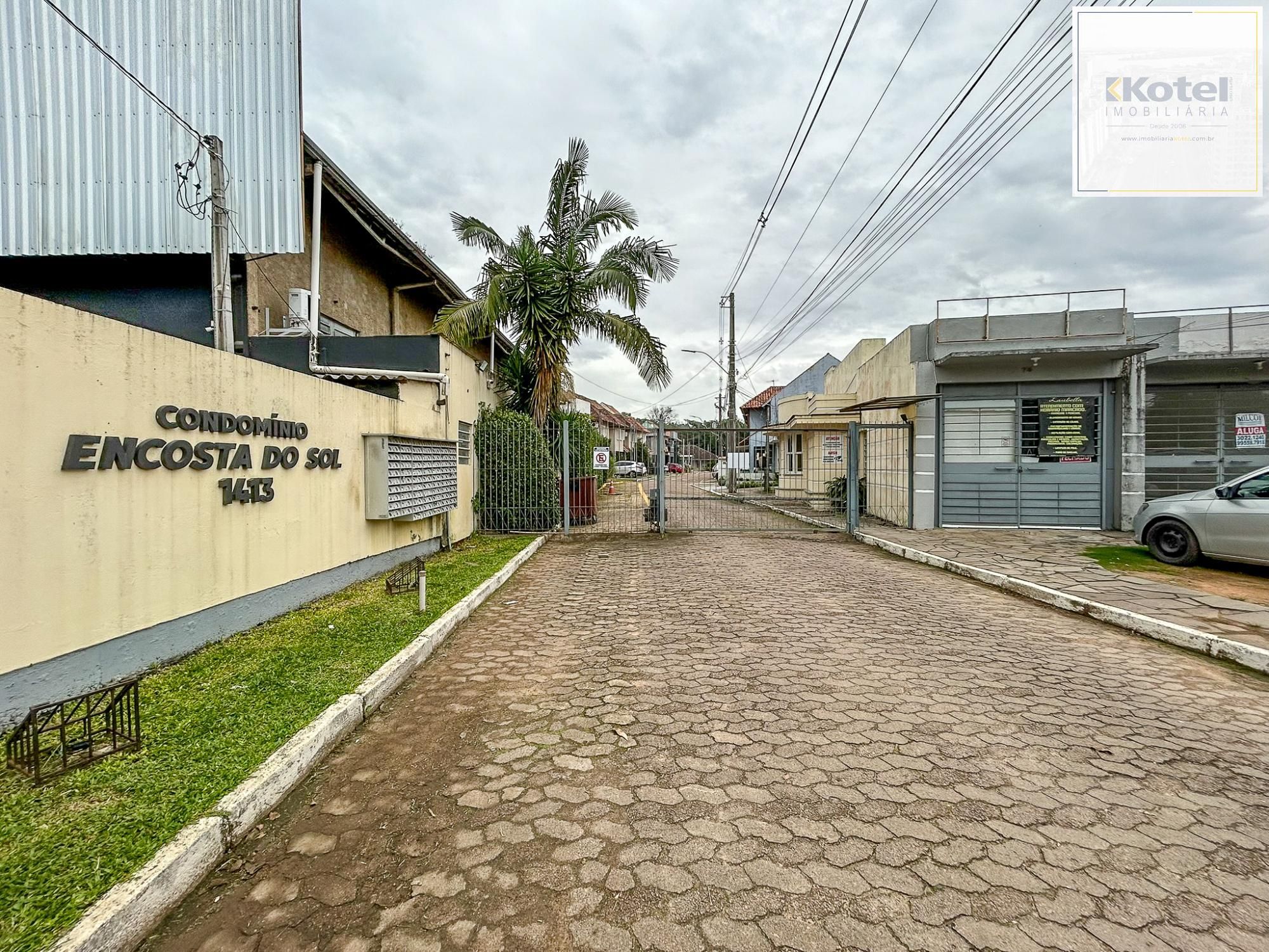 " Oportunidade " excelente Sobrado com piscina em Condomínio na Zona Sul em meio a natureza.