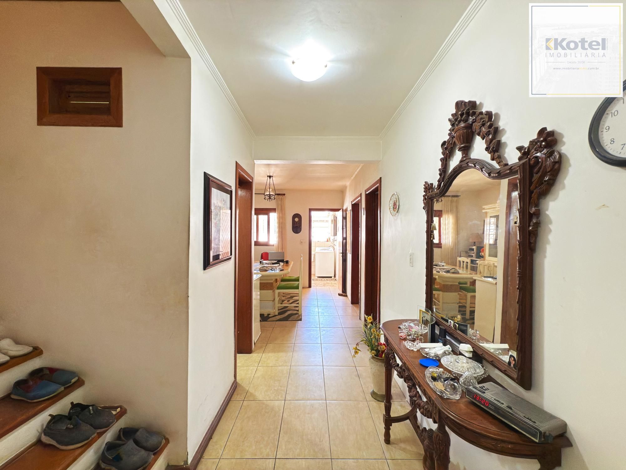 Casa para Venda - 190m², 3 dormitórios, sendo 1 suites, 3 vagas - Nonoai — foto 2