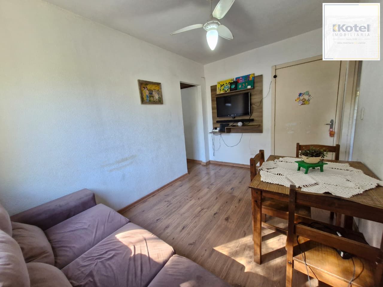 Excelente apartamento 2 dormitórios no Bairro Cavalhada. — foto 2