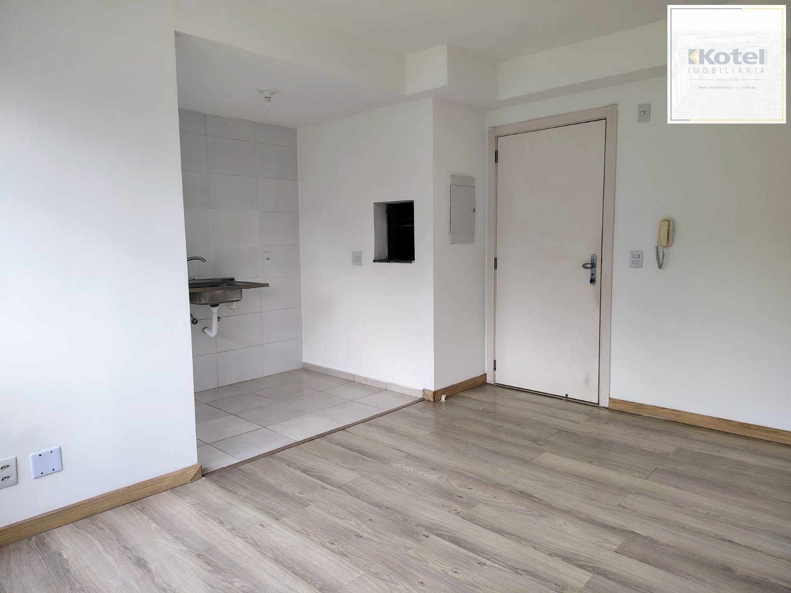 Apartamento para Venda - 50.74m², 2 dormitórios, 1 vaga - Azenha — foto 2