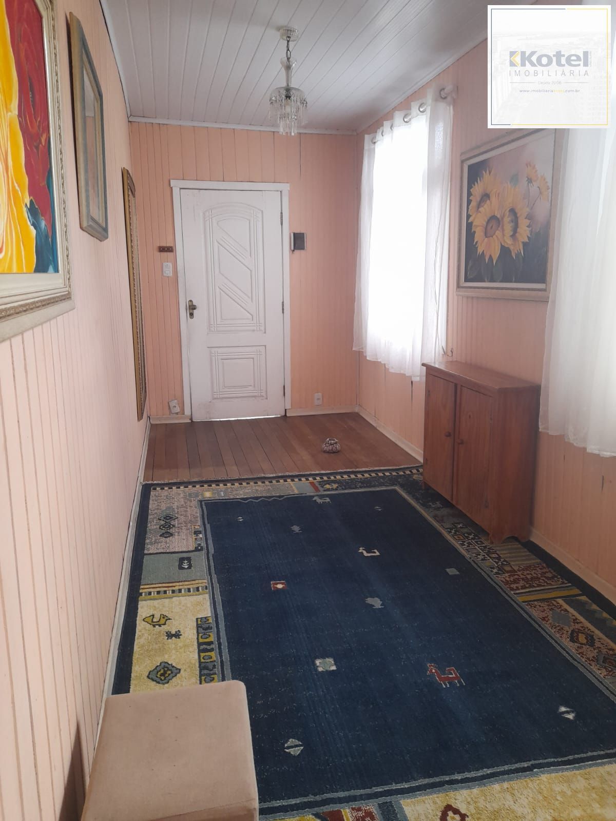 Casa mista, 4 dormitórios, sendo 1 suíte. — foto 2