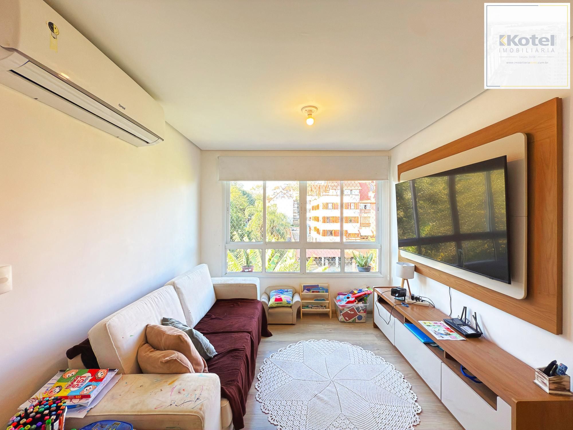 Apartamento com 2 dormitórios e 1 vaga coberta na Dea Coufal