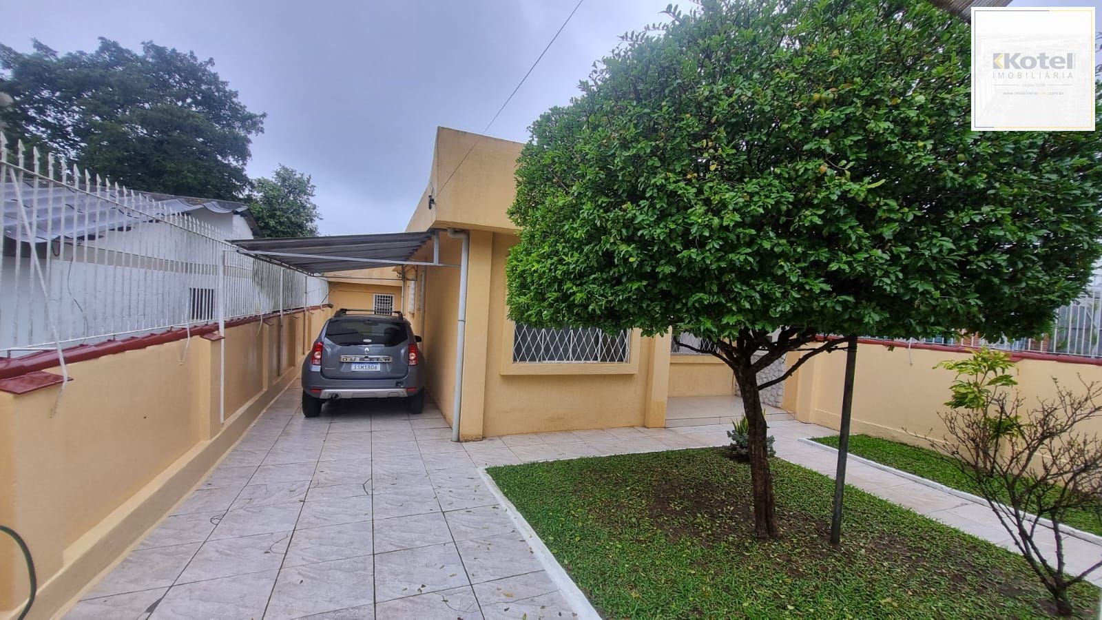 Ótima casa com 4 dormitórios no bairro Partenon. — foto 3