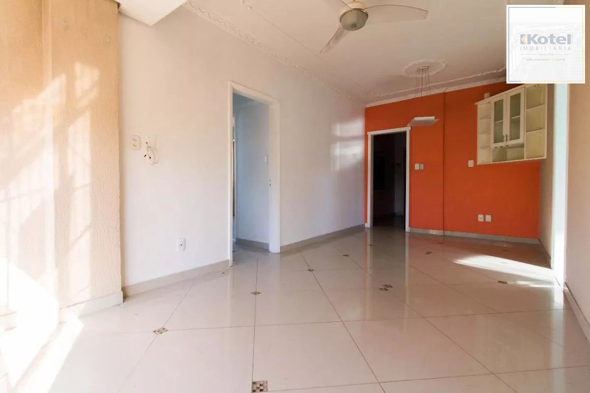 Ótimo apartamento no Menino Deus com 76,48m2 de área privativa, 3 dormitórios e 2 banheiros. — foto 2